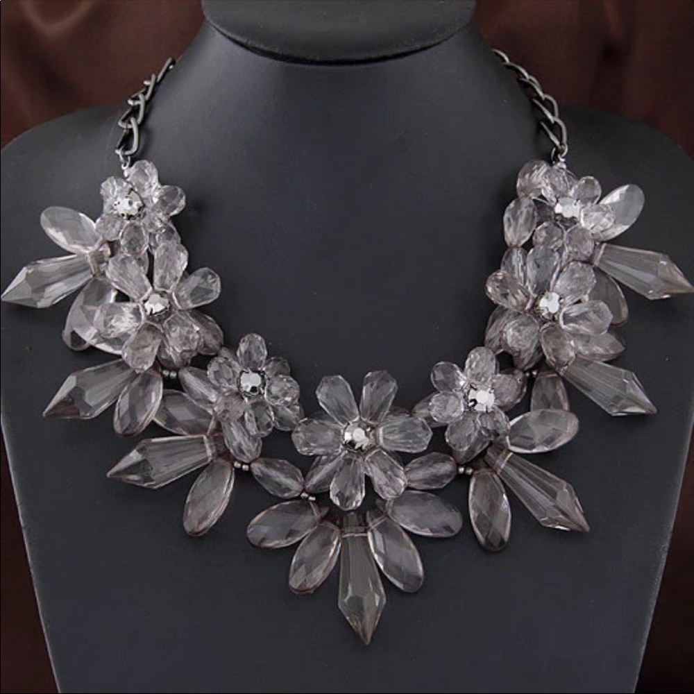 Statement Necklace - Picture 3 of 6